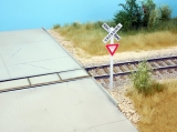 Railroad-Crossing mit Yield 1 Stk.